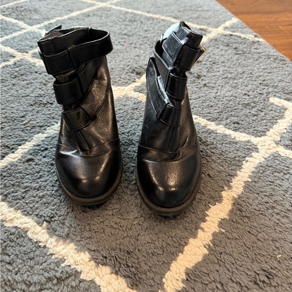 Steve Madden Buckle Ankle Boots - Picture 5 of 8